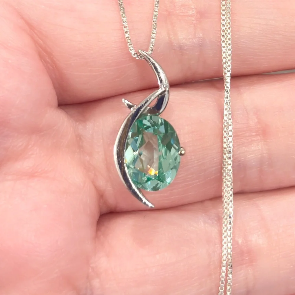 Vintage 14K Green Spinel Pendant: White Gold Crescent Abstract Slider Piece - Picture 4 of 14